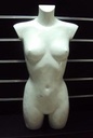 Busto de mujer en fibra de vidrio blanco brillante