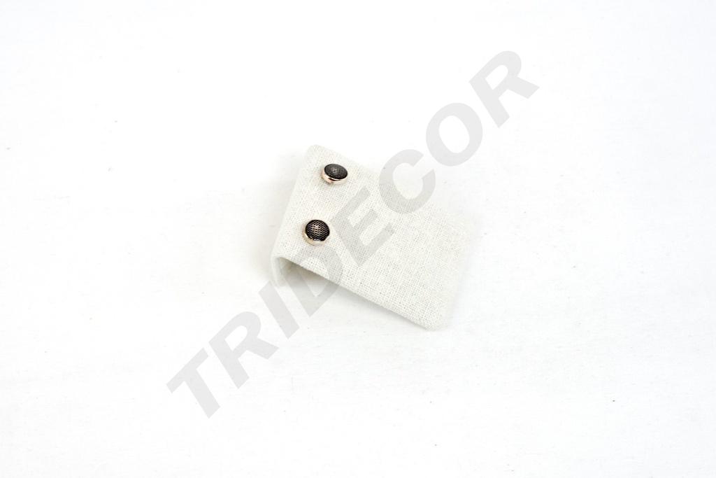 009643-Expositor-pendientes-simple-en-tela-de-lino-beige-tridecor