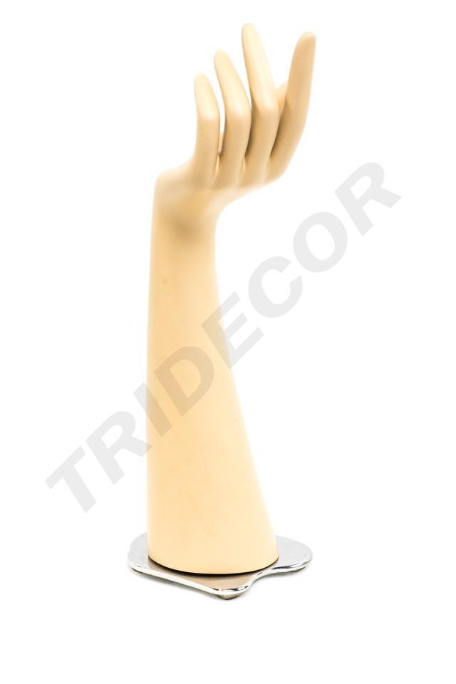 040690-Mano-para-exposición-de-joyas-con-base-metalicas-tridecor