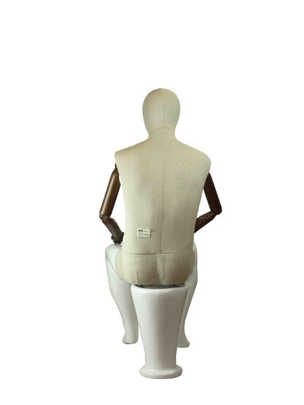 Maniquí de hombre sentado con brazos articulados de tela y fibra de vidrio blanco brillante