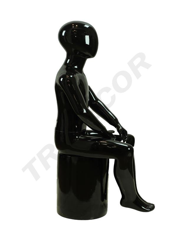 040855-maniquí-infantil-sentado-negro-brillo-8-años-tridecor