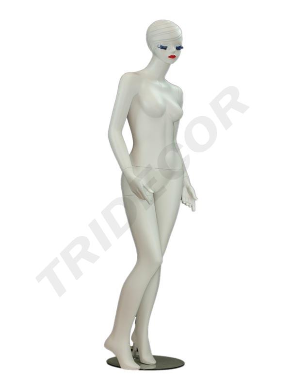 040837-Maniquí-mujeer-blanco-con-pestañas-azules-y-labios-rojos-tridecor