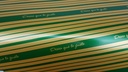 Espero que te guste el papel de regalo verde y dorado de 31cm