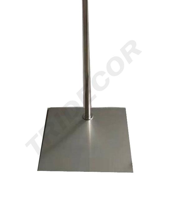 Base de Metal Cromado Ajustable para Bustos Colgantes