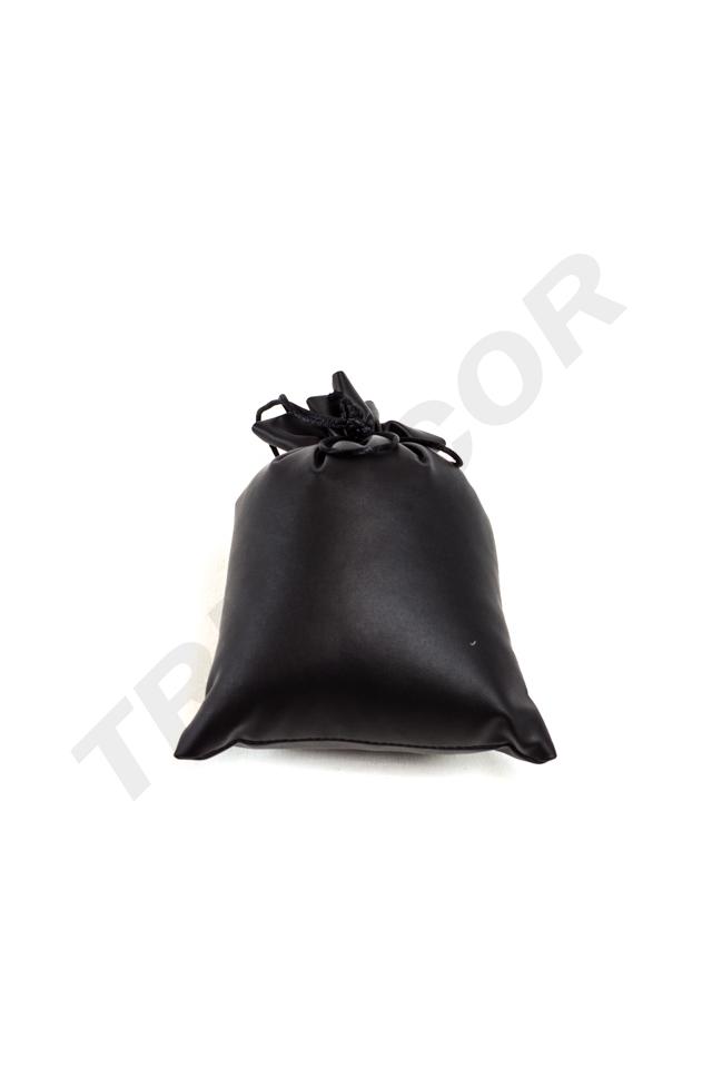 009224-Bolsas-con-cierre-cordon-en-polipiel-negro-tridecor