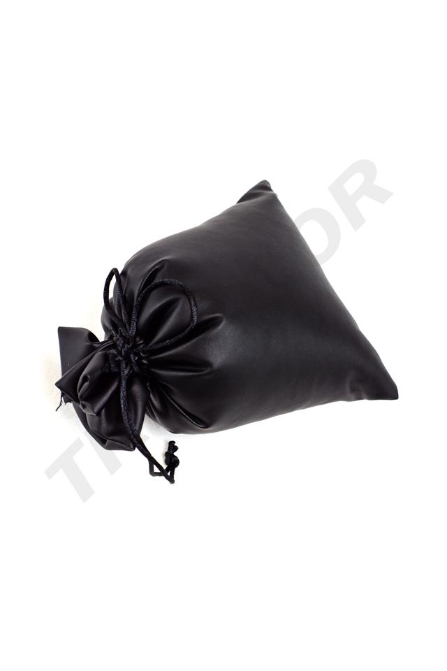 009224-Bolsas-con-cierre-cordon-en-polipiel-negro-tridecor