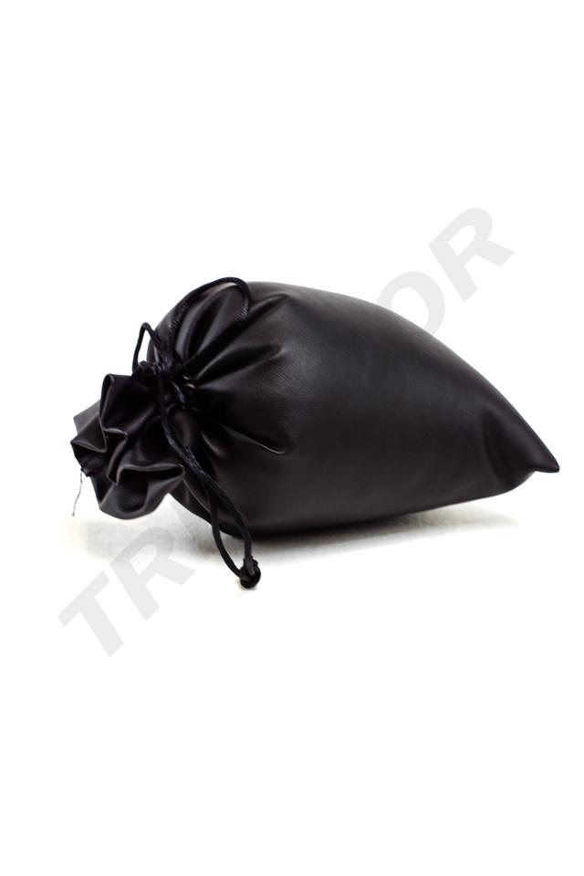 009224-Bolsas-con-cierre-cordon-en-polipiel-negro-tridecor