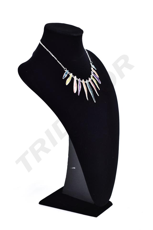 Expositor de Collares de Terciopelo Negro