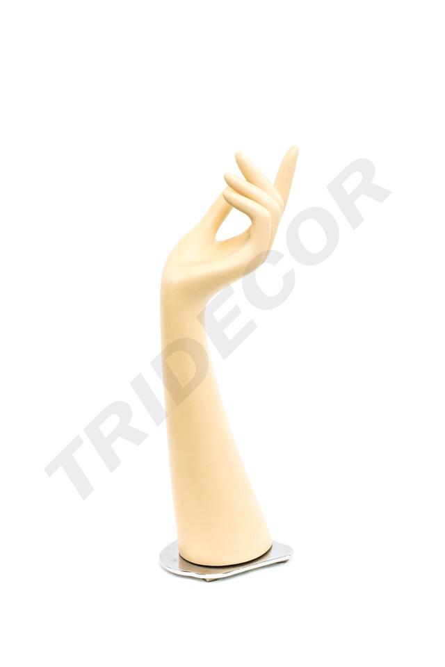 040690-Mano-para-exposición-de-joyas-con-base-metalicas-tridecor
