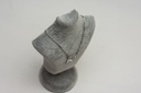 Expositor de Collar de Terciopelo Gris 15X6X9.5cm