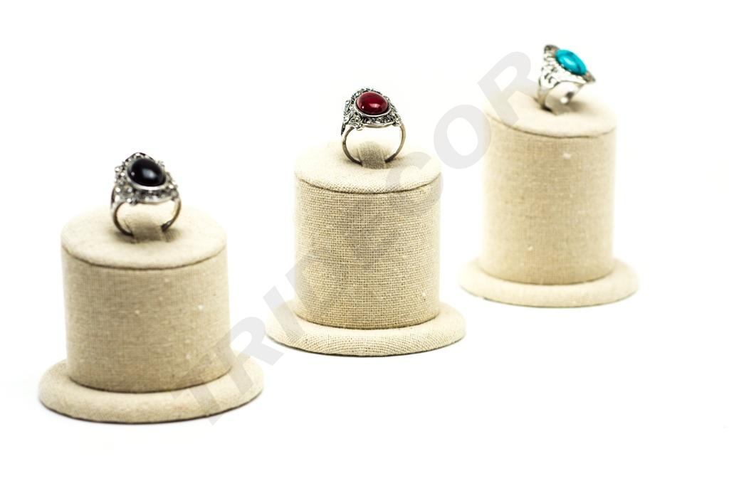 Expositor de Anillos de Lino Beige 3 Alturas