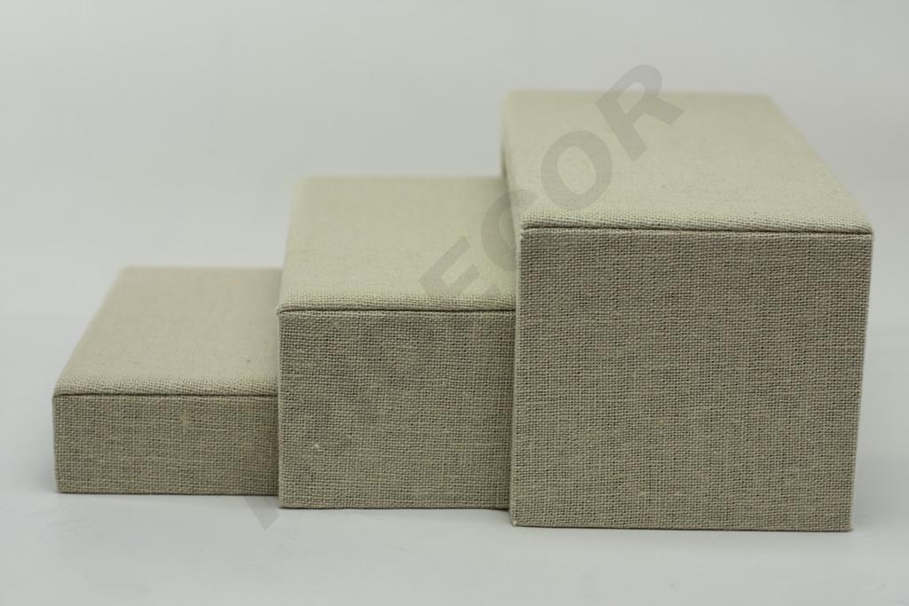 Expositor de Lino Beige Forma C 3 Alturas