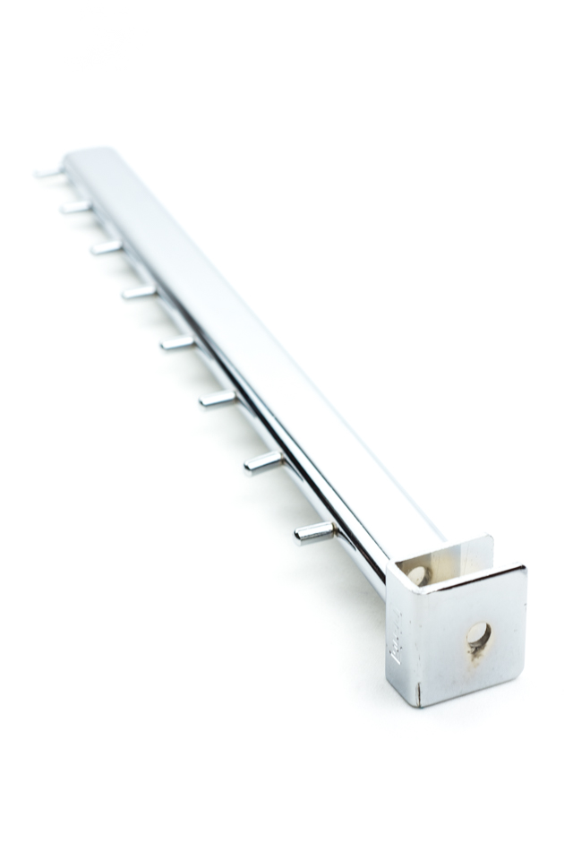 Percha inclinada con 8 clavos para tubo rectangular de 35 cm