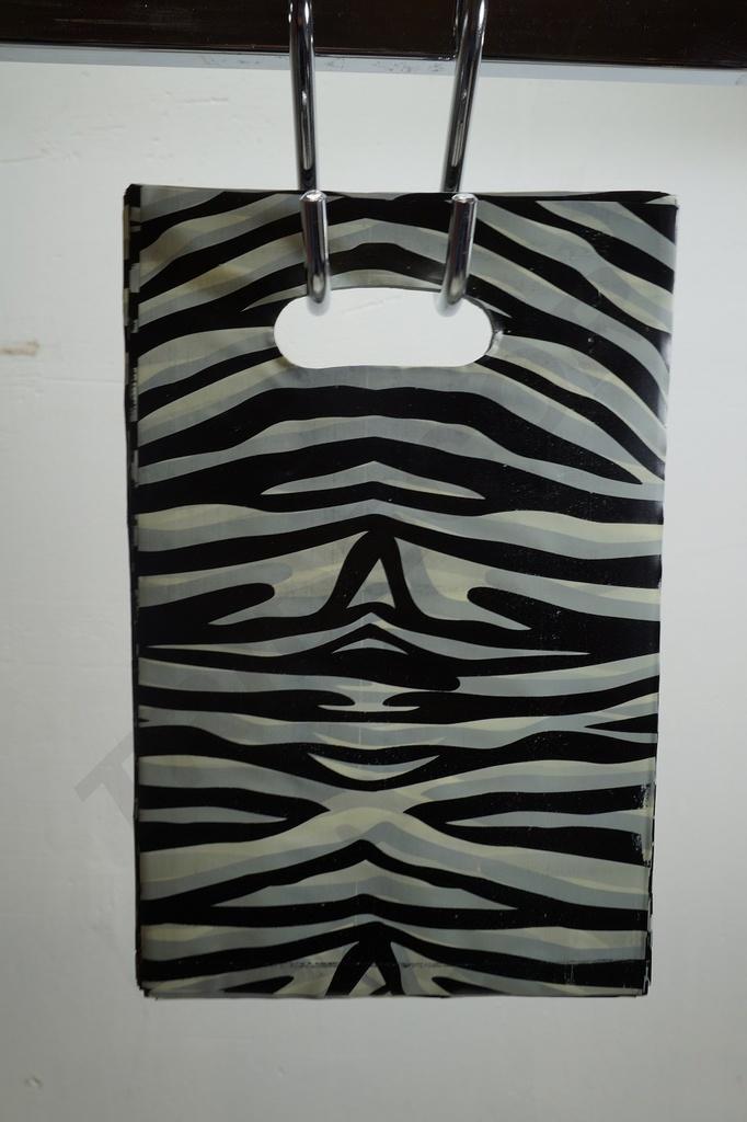 Bolsa de Plástico con Estampado de Cebra de 16X25cm con Asa Troquelada, 100pcs