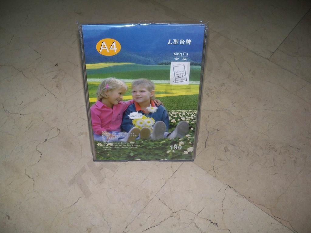 Porta póster de acrílico Forma L A4 30X21X8.5cm