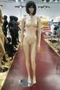 Maniquí de mujer color carne sin pelo