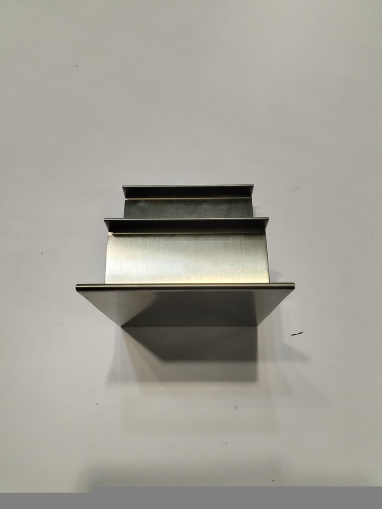 009785-Expositor-Doble-Altura-Con-Tope-Acero-Mate-tridecor