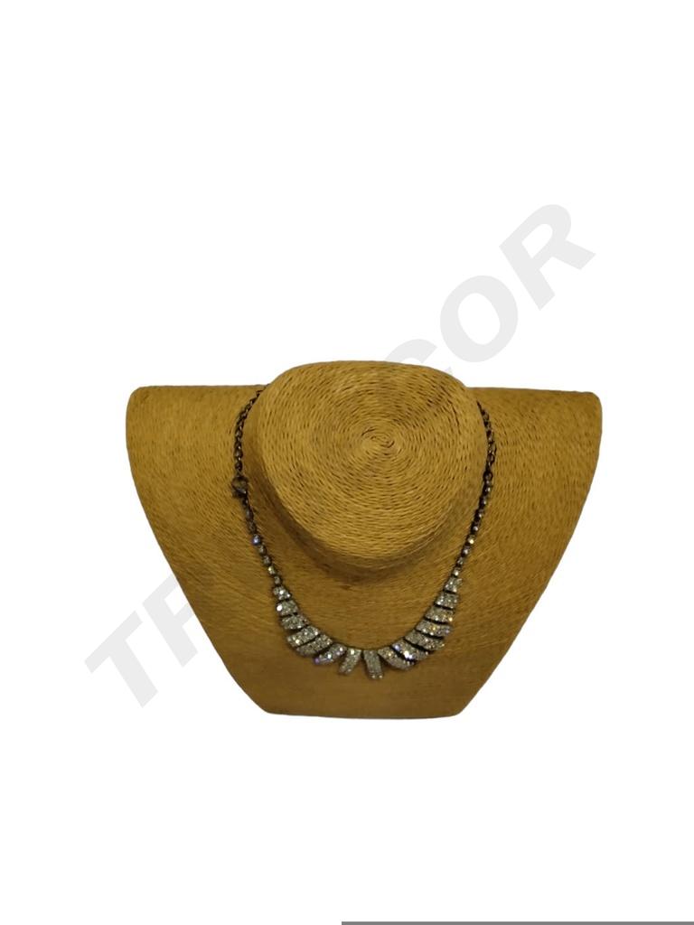 Expositor Collares Revestidos en Cuerda Beige