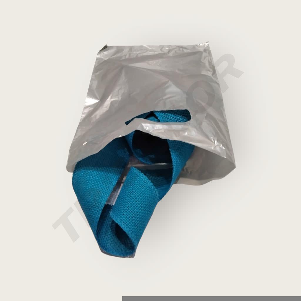 010578-Bolsas-Asa-Troquelada-25-x-35-Cm-Color-Plata-(010123)-tridecor