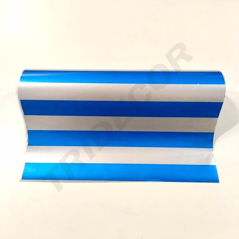 Papel de regalo con rayas anchas color plata y azul 31cm