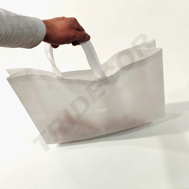 Bolsa de Tela Blanca 70Grs con Asa 35X45+12cm 25 unidades/Paquete