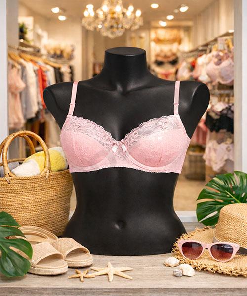 041013-Busto-corto-mujer-plástico-negro (1)