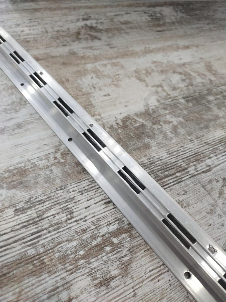 Cremallera Aluminio Fina Cromado 2.4M