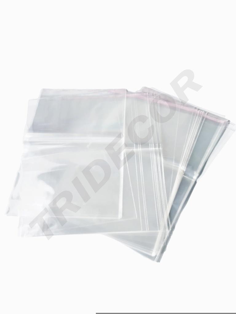 Sachet plastique avec rabat adhésif 30X50+4 cm