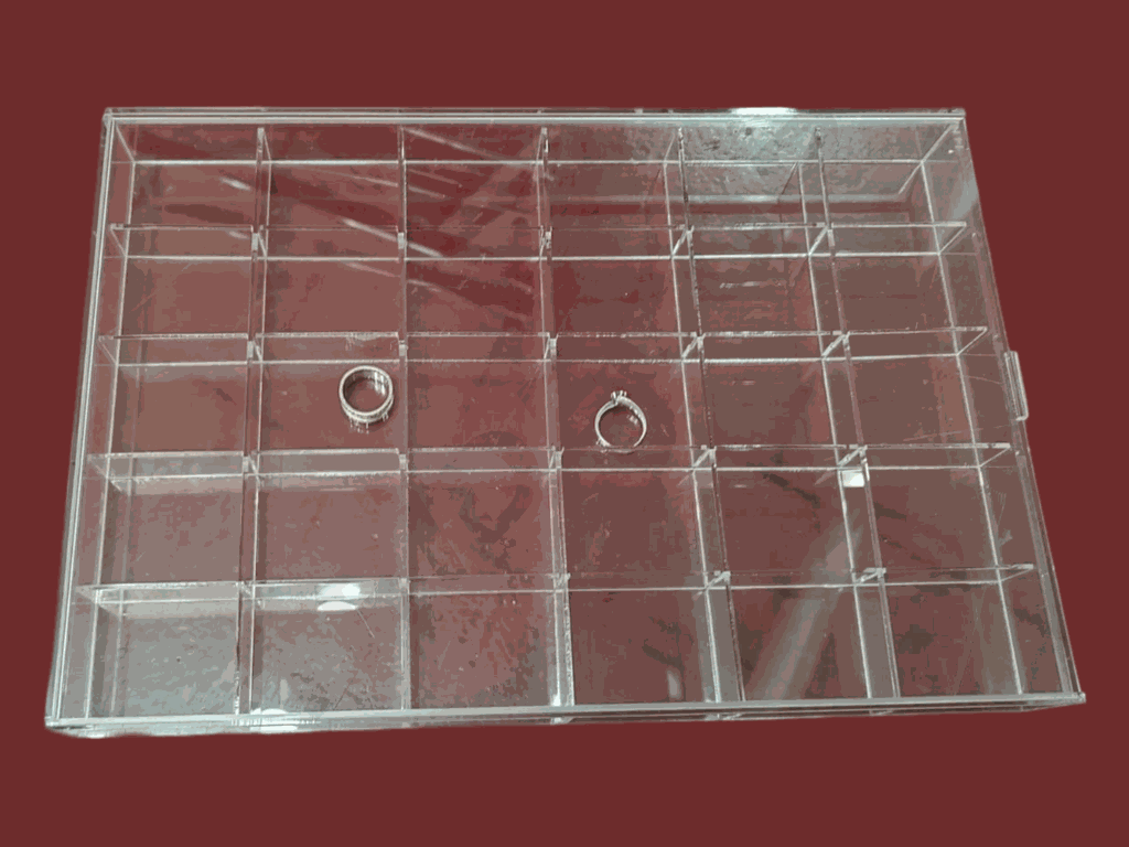 Acrylic Jewelry Tray with Lid and 30 Compartments