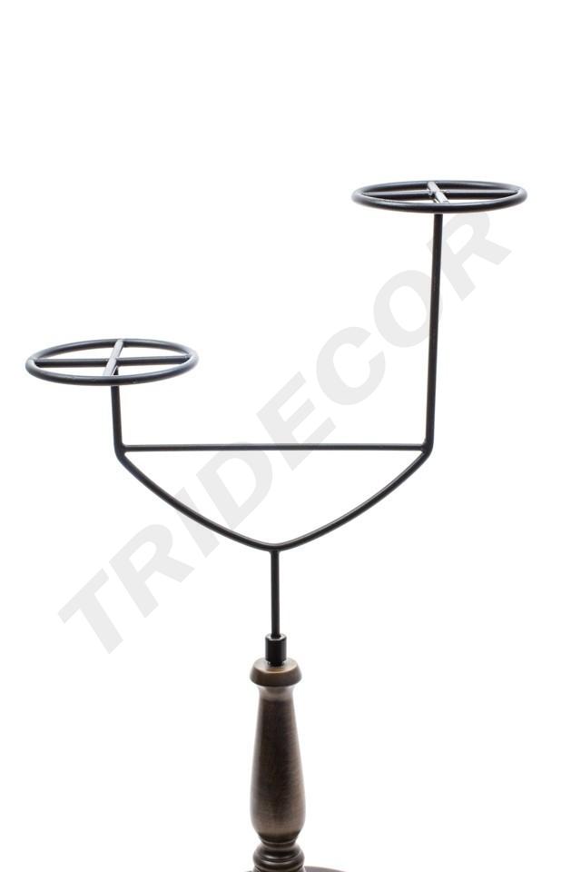 Espositore per cappelli in legno