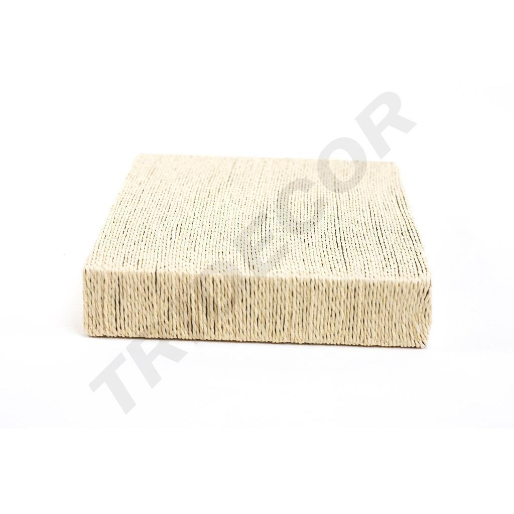 Base recouverte de corde beige