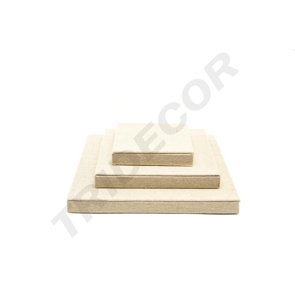 米色方形亚麻展示架 3 件套
