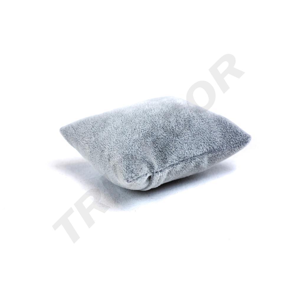 Pad for bracelets, gray velvet