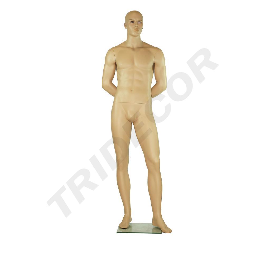 Manechin masculin realist de culoarea pielii cu mâinile în spate