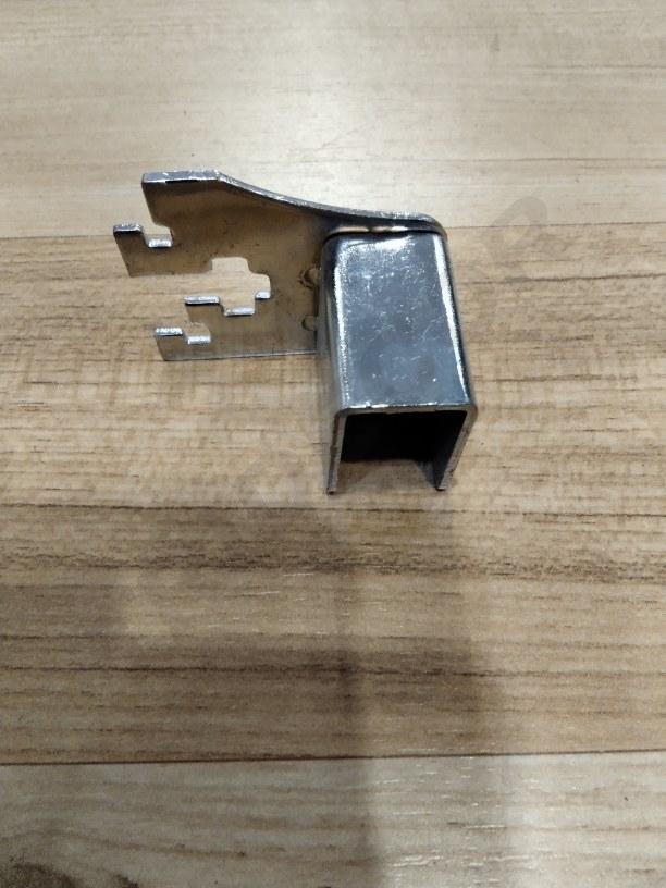 单鱼尾卡方管支撑左 Soporte para cremallera izquierdo simple