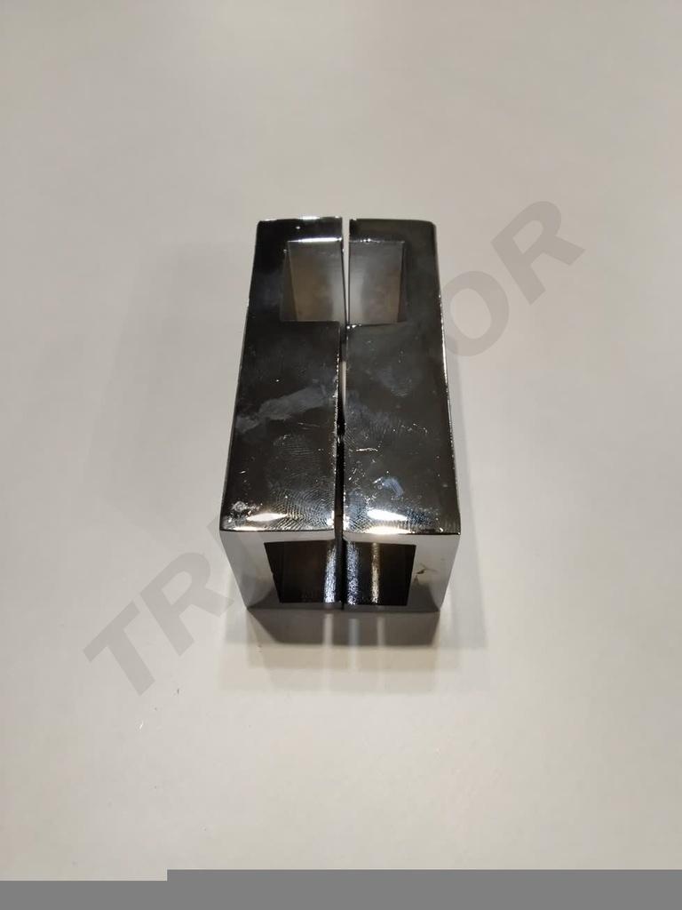 Unión De Un Tubo Cuadrado Se 8 Mm