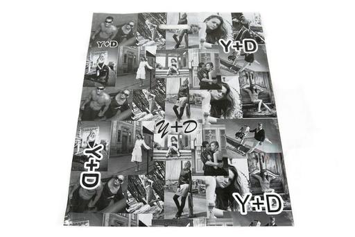 [010507] Plastic bags with die-cut handle in black and white photos 50X60 cm - 100 units