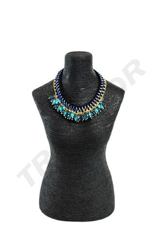 [009856] Présentoir à bijoux en forme de buste de femme recouvert d'une corde noire