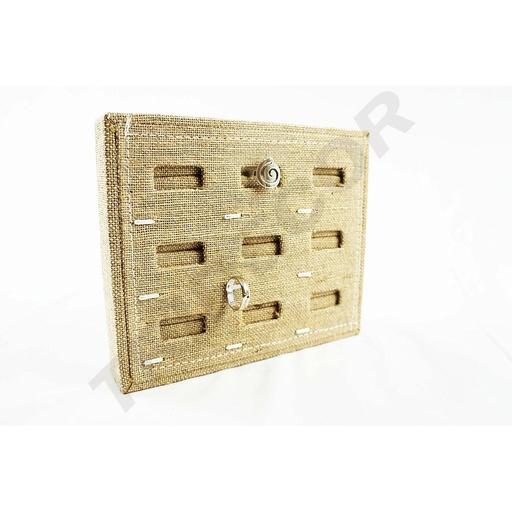 [009218] Tavă de expunere pentru inel și pandantiv din in gros cu sloturi 19X15.5X3CM