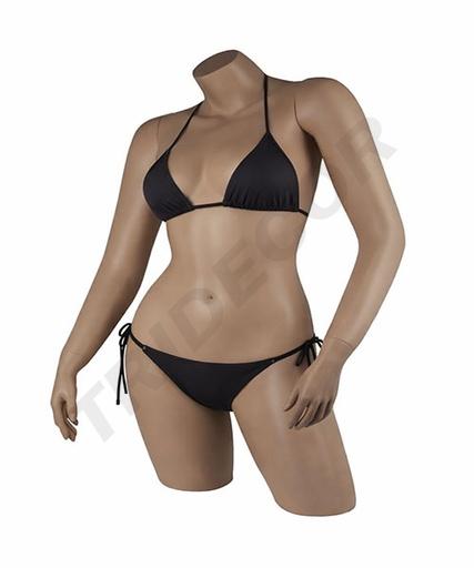 [040097] Busto di una donna in carne con braccia