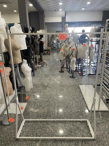 [038294] Perchero Burro Color Blanco, Base de Madera