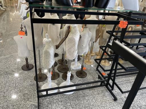 [038225] Cabide preto retangular de dois lados com cristal