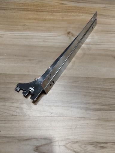 [002146] 双A扣玻璃托 SOPORTE PARA CRISTAL DE CREMALLERA DOBLE 30cm