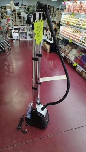 [014501] Fer à vapeur pour vêtements